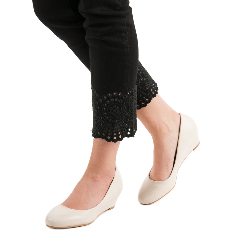 Small Swan Bombas de cuña marrón 1 Small Swan Bombas de cuña marrón 1