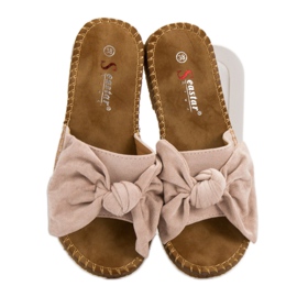 Seastar Pantuflas beige con lazo 2