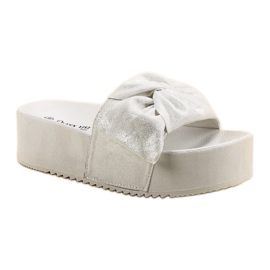 Queen Vivi Zapatillas de ante en la plataforma blanco 4