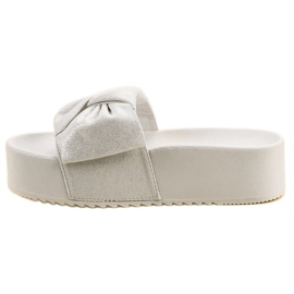 Queen Vivi Zapatillas de ante en la plataforma blanco 5