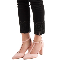 Primavera Bombas rosas en un pilar rosado 2 Primavera Bombas rosas en un pilar rosado 2