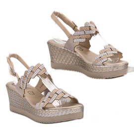 Aclys Sandalias ligeras con tacón de cuña marrón 1