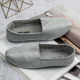 SHELOVET Zapatillas slip on con purpurina gris 4