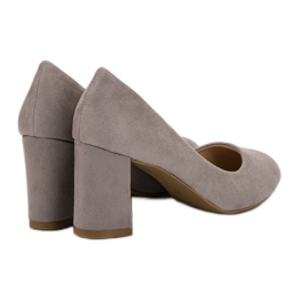 Super Mode Bombas en un pilar gris 1