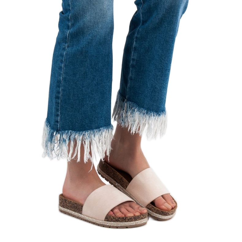 Bestelle Pantuflas clásicas de gamuza beige 1