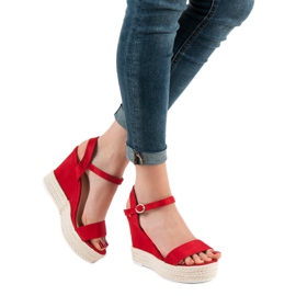 Ideal Shoes Sandalias de cuña con estilo rojo 5