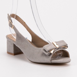 Evento Sandalias elegantes con tacones altos gris 3