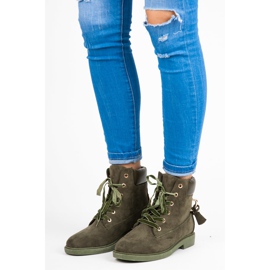 Ideal Shoes Trabajadores de gamuza atados con una cinta verde 1