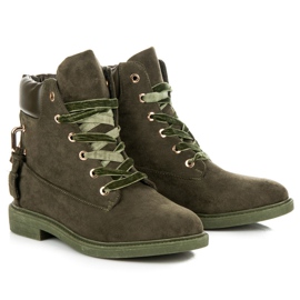 Ideal Shoes Trabajadores de gamuza atados con una cinta verde 6