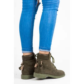 Ideal Shoes Trabajadores de gamuza atados con una cinta verde 2