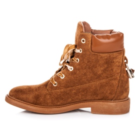 Ideal Shoes Trabajadores de gamuza atados con una cinta marrón 1