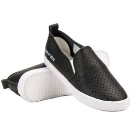 Mckeylor Slipons calados negro 1 Mckeylor Slipons calados negro 1