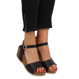 Sandalias negras con cuña 1052 Negro 1