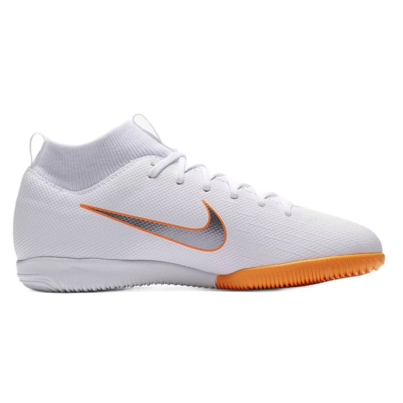 Zapatos de interior Nike Mercurial SuperflyX 6 Academy Gs Ic Jr AH7343-107 blanco blanco 1