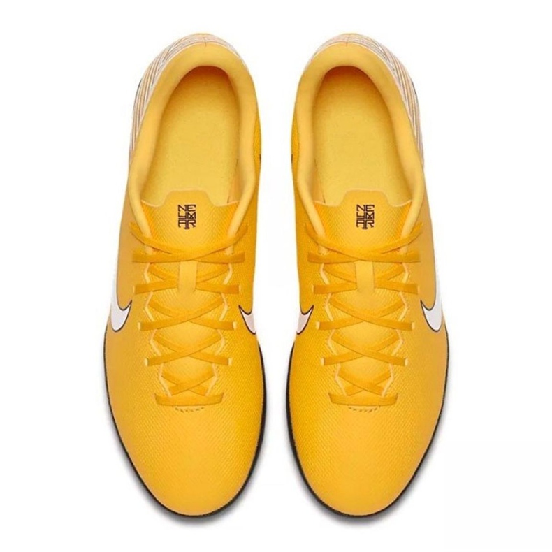 Nike Mercurial Vapor 12 Club Tf M AO3119-710 zapatos de fútbol amarillo amarillo 1