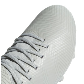 Las botas de fútbol adidas Nemeziz 18.3 Fg Jr DB2353 blanco blanco 3