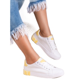 SHELOVET Zapatillas con estilo blanco 2