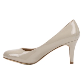 Small Swan Bombas Lacadas En Un Pin beige 1