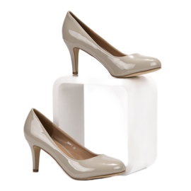Small Swan Bombas Lacadas En Un Pin beige 4