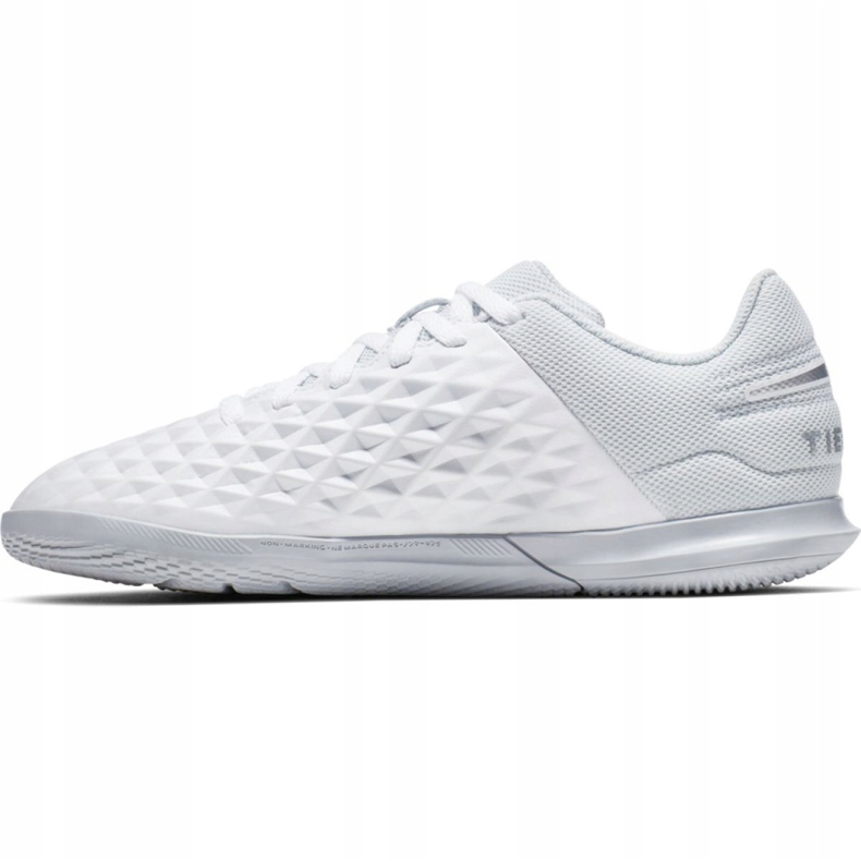 Zapatos de interior Nike Tiempo Legend 8 Club Ic Jr AT5882-100 blanco blanco 2 Zapatos de interior Nike Tiempo Legend 8 Club Ic Jr AT5882-100 blanco blanco 2