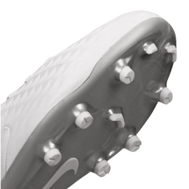 Calzado de fútbol Nike Legend 8 Academy Mg Jr AT5732-100 blanco blanco 5