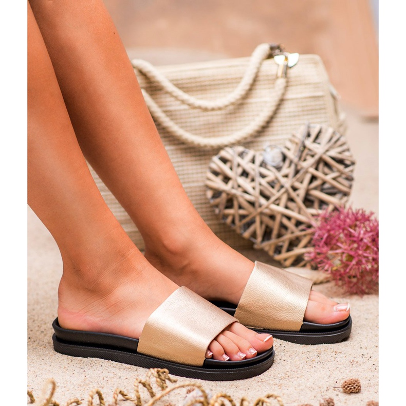 Clowse Pantuflas doradas para mujer dorado 1