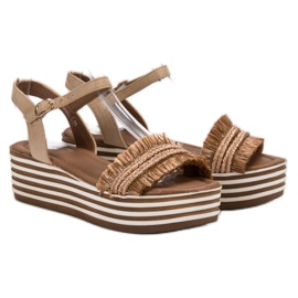 Sandalias VICES beige oscuro 3