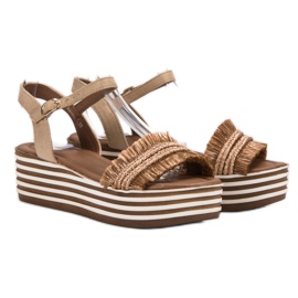 Sandalias VICES beige oscuro 4