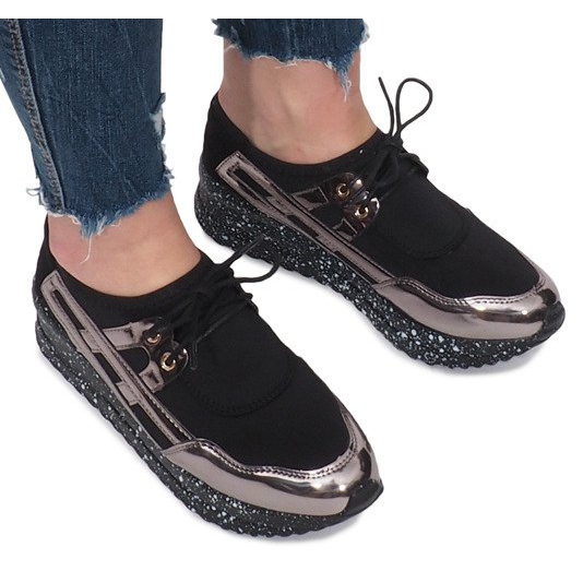 Zapatillas deportivas negras en la plataforma Calixte negro 1