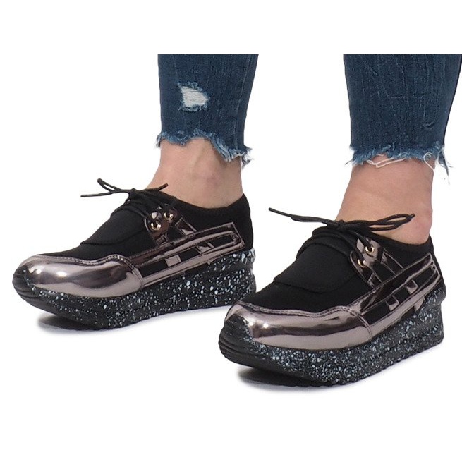 Zapatillas deportivas negras en la plataforma Calixte negro 2