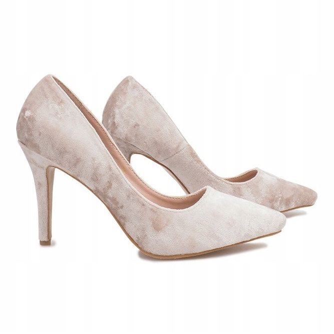 Tacones de terciopelo beige de Francine 1