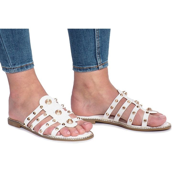 Zapatillas blancas con tachuelas Rabelle blanco 1 Zapatillas blancas con tachuelas Rabelle blanco 1