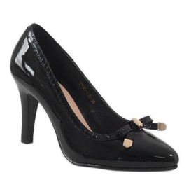 Tacones lacados en negro con cara de Sonia 1