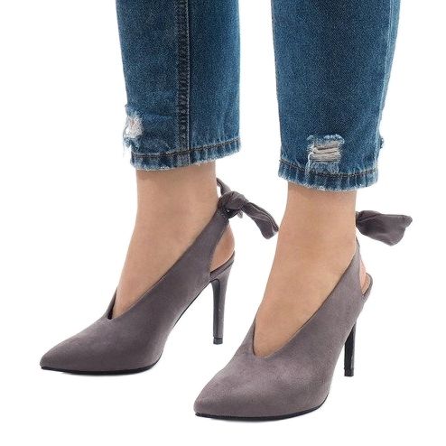 Tacones LB-330 de ante gris 1