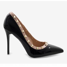 Tacones lacados en negro con tachuelas X-68 1