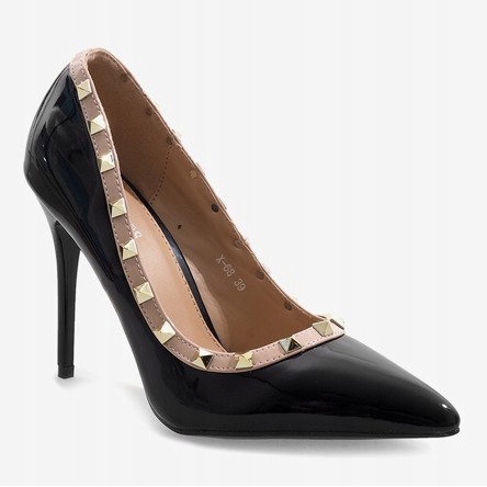Tacones lacados en negro con tachuelas X-68 2