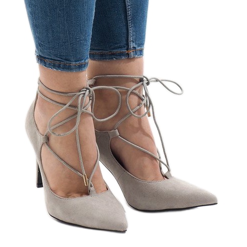 Bombas grises en un pin 4524-5 1