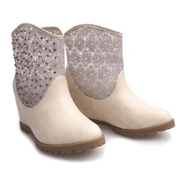 Bota cuña calada 7010-16 Beige 2