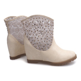 Bota cuña calada 7010-16 Beige 3