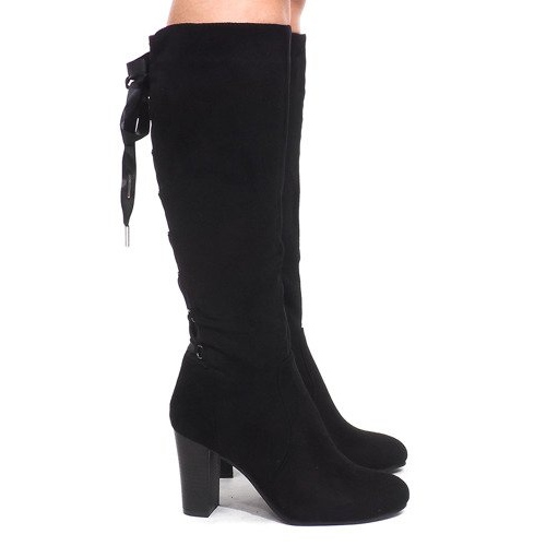 Botas de ante en una barra B02 Negro 2