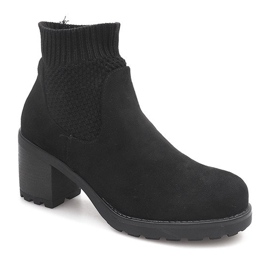 Botas calientes en un calcetín de tacón D2130 Negro 2