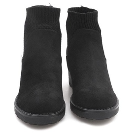 Botas calientes en un calcetín de tacón D2130 Negro 4