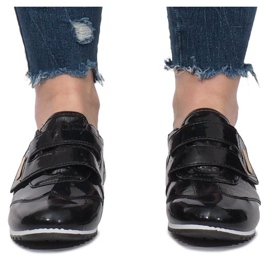 Brogues negros con velcro Denise 2