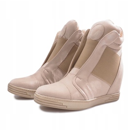 Zapatillas con cuña beige de Hannah 4