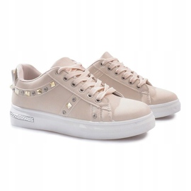 Zapatillas beige con tachuelas Lucette 3