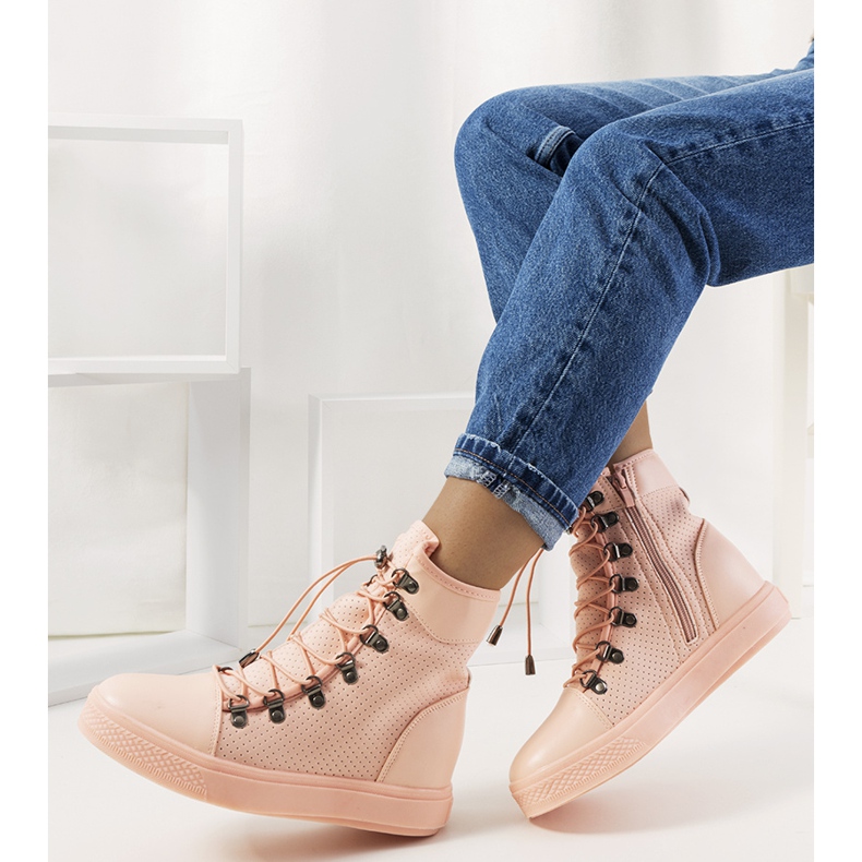 Zapatillas rosa caladas en la cuña Mathilde rosado 1 Zapatillas rosa caladas en la cuña Mathilde rosado 1