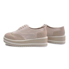 Zapatos con cordones beige de Paulette 1 Zapatos con cordones beige de Paulette 1