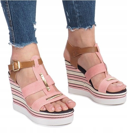 Sandalias de cuña rosa dulce 2