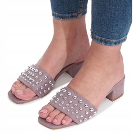 Pantuflas State moradas con tachuelas violeta 3