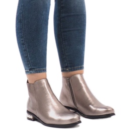 LEI-189 botas plateadas con perlas gris 1